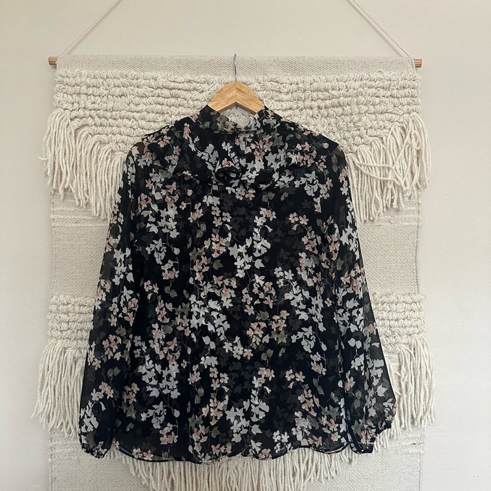 MISA Patia Blouse - Picture 8 of 8